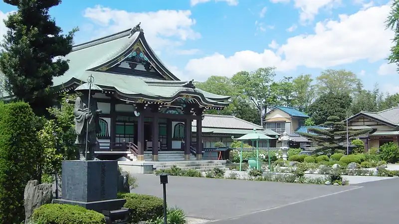 定勝寺「安寧霊廟」 