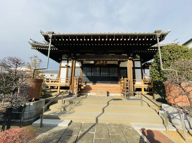 本覚寺 永代供養墓 本堂