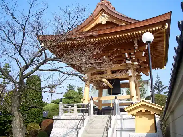 香積寺墓苑 香積寺の鐘楼