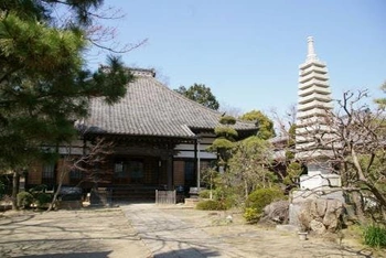 緑の多いお寺