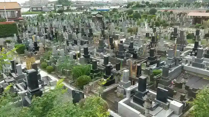 吟松寺霊園 墓地全景①