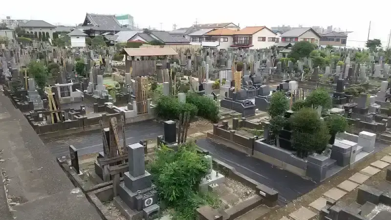 吟松寺霊園 墓地全景②