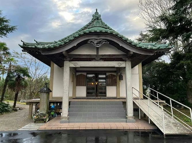 君津市 樹⽊葬 掛松寺 鴨川庭苑