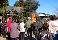 千葉ニュータウン霊園 年末のお焚き上げには近隣の方が集まります。