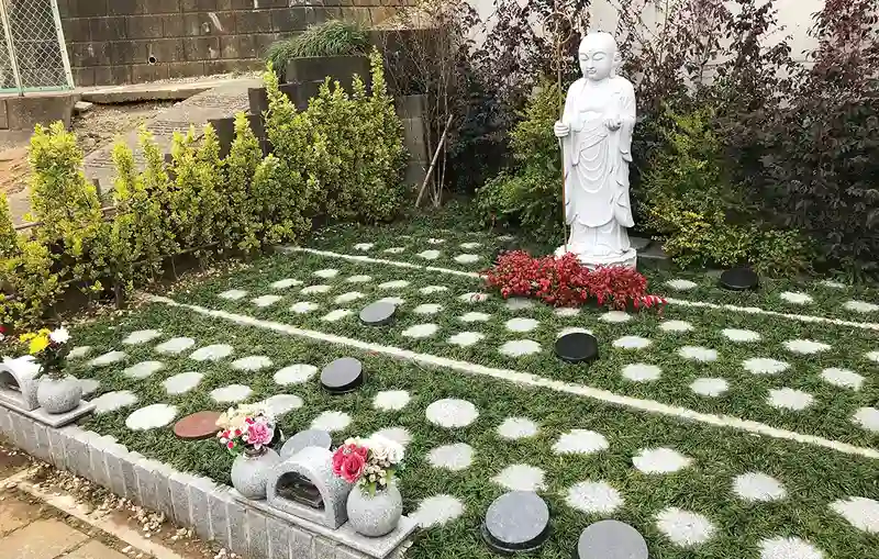 うすい樹木葬墓地