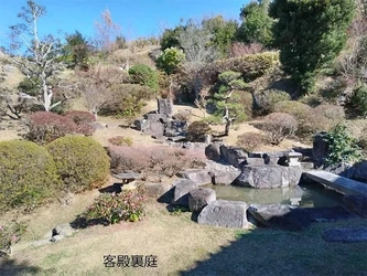 豊かな自然と落ち着いた雰囲気の霊園