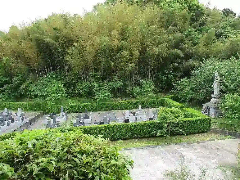 能満寺やすらぎの里霊園 霊園全景③