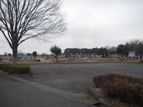 石岡市 半ノ木霊園 駐車場の写真