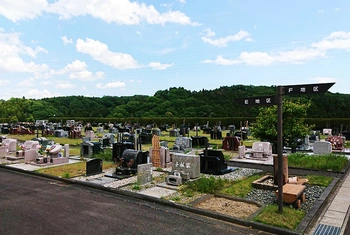 緑豊かな北茨城市営 泉沢霊園