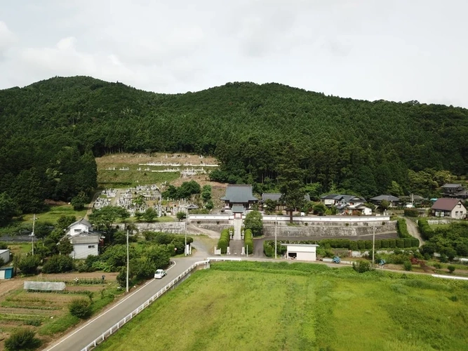 不動院墓地 