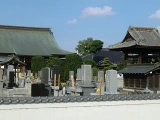 坂東市にある寺院墓地