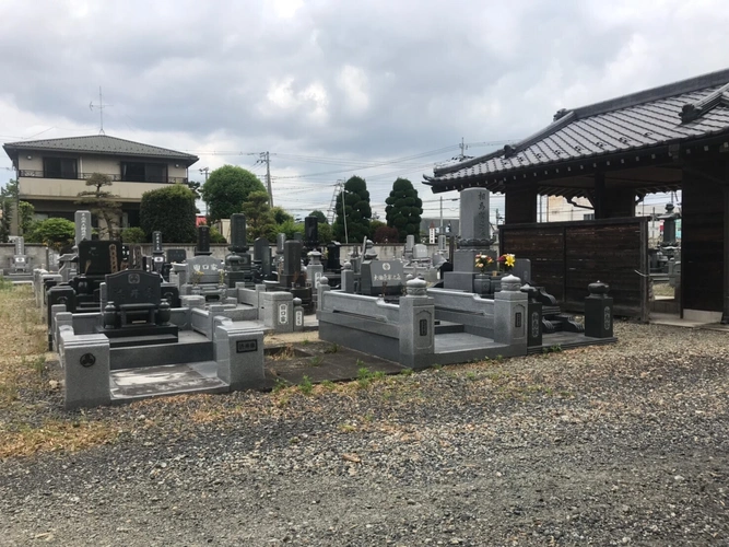 成田山霊園 墓所風景