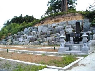 神道の寺院墓地