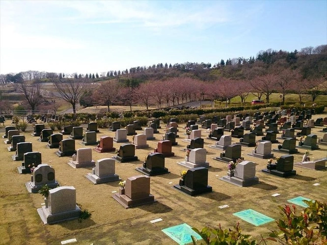 太田市営 八王子山公園墓地 園内風景