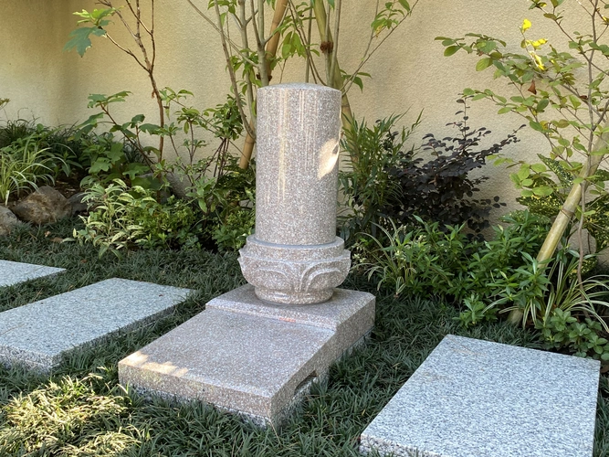 絆区　石碑