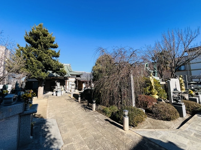 東福寺 蓮王山 境内