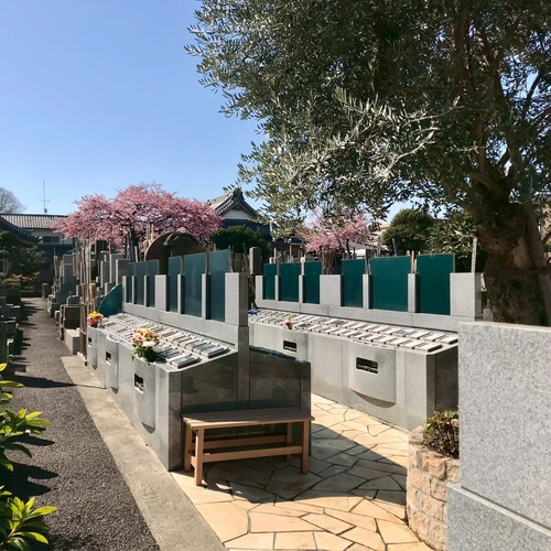 杉並 樹木葬 オリーブ光の庭園/合葬墓 
