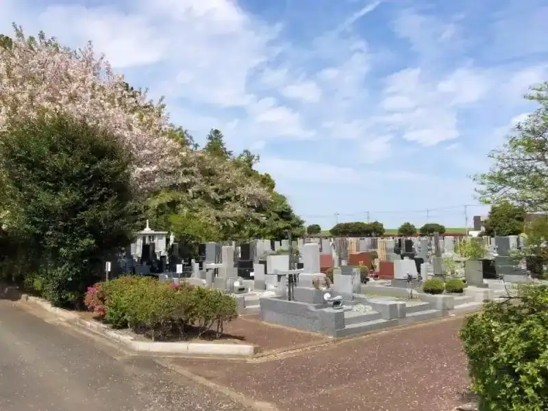 関宿墓苑 平坦でお参りがしやすい