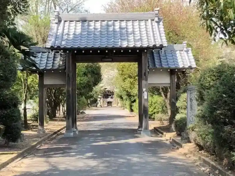 関宿墓苑 木漏れ日さす綺麗な境内
