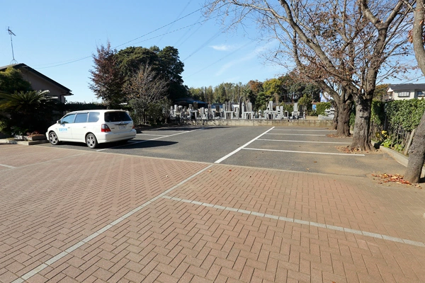 延寿の郷霊園 駐車場の写真