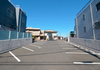 蓮光寺 駐車場の写真