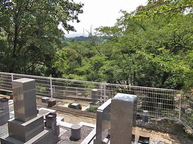 辨順寺霊園 