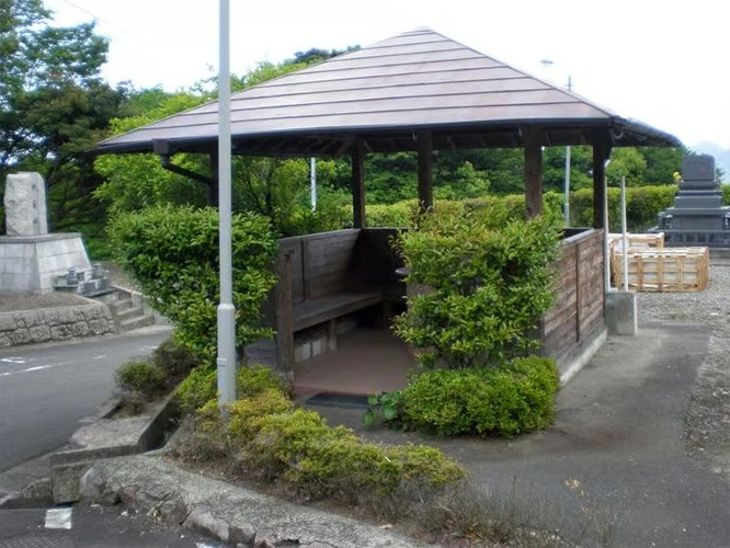 鶴見やすらぎ霊園 