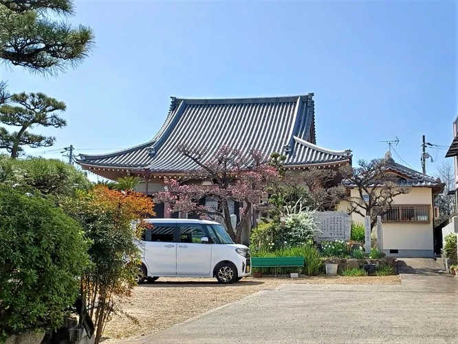 高槻市 教行寺墓地