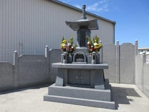 納骨塔