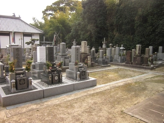 陽当たりが良好な慶端寺霊園