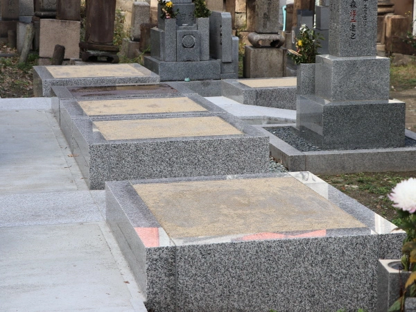 大阪市中央区 蒲生墓地