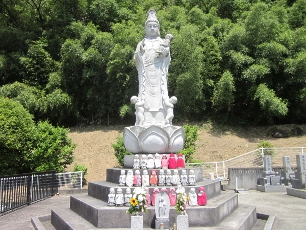 観音菩薩像