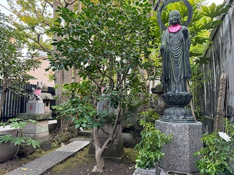 緑豊かで心落ち着く江東区の寺院墓地