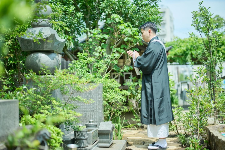 無宗教者でも快く読経していただけます。