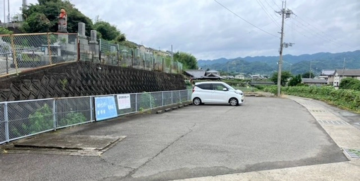 紀の川市営 那賀第１墓地 駐車場の写真