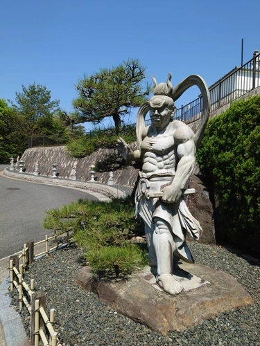 寺院入り口