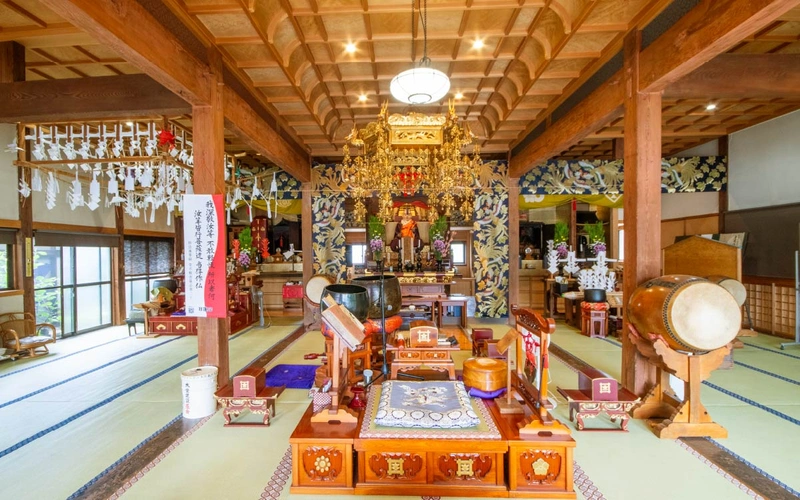 常清寺・樹木葬 永代供養墓 本堂内