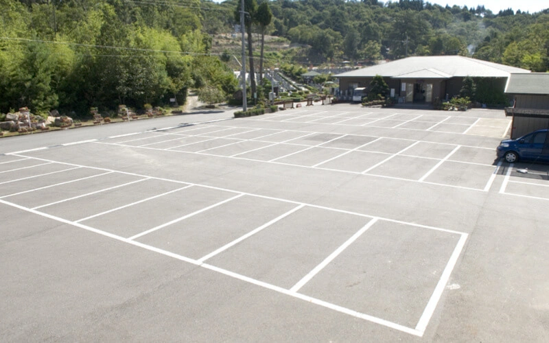 光明寺墓地公園 駐車場の写真