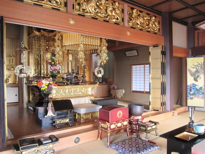専念寺本堂