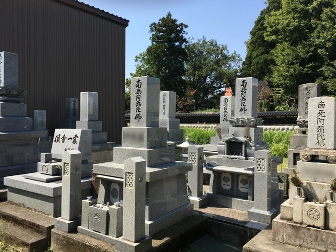 富山県全ての市 永念寺墓地