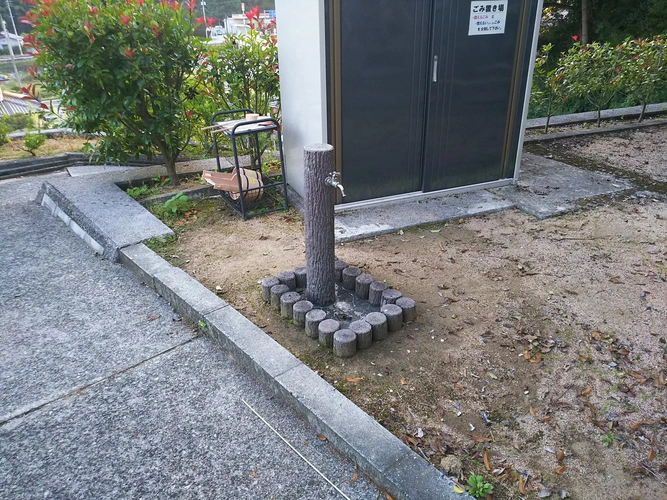 吉備中央町営　下加茂霊園 水汲み場の写真