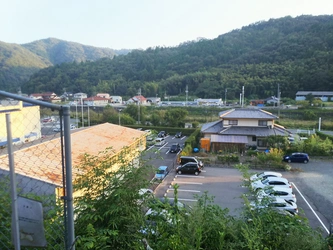 永く続く自然の中で大切な方を偲ぶ