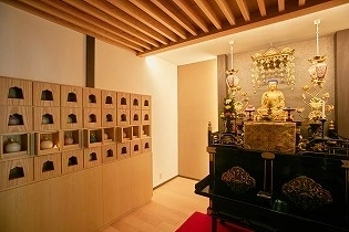 堂内納骨壇「共念（ぐねん）」