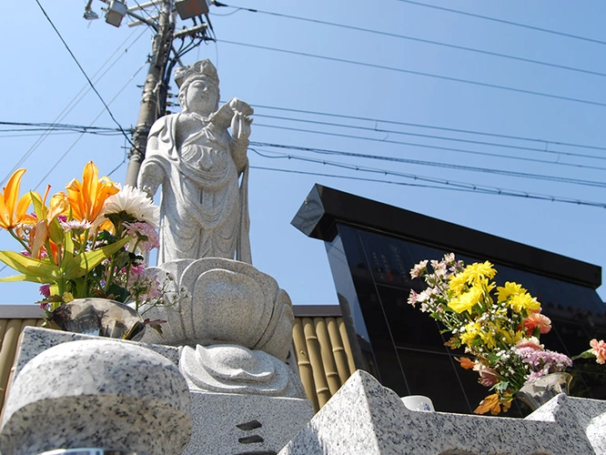 海泉寺墓地 