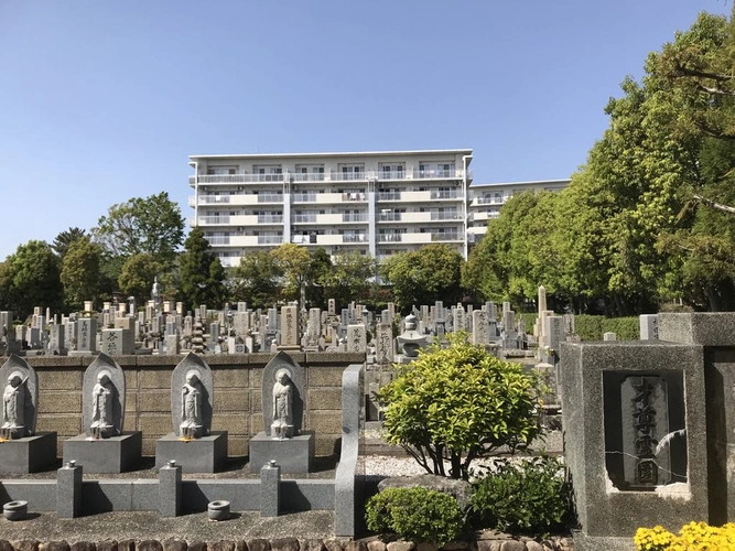 池田市才尊霊園（池田市自治会墓地） 