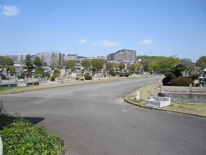 大阪市設 服部霊園 