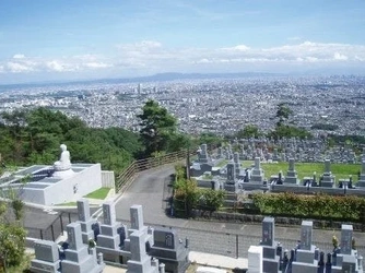 池田市にある民営霊園