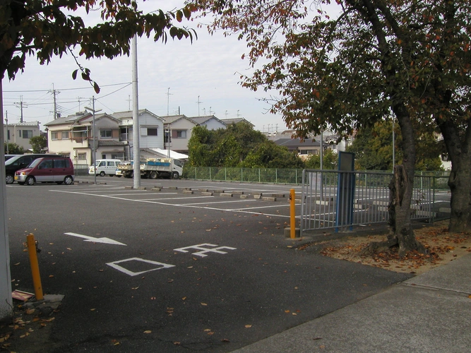 平尾霊園 駐車場の写真