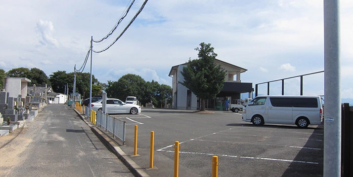 家原寺共有墓地 駐車場の写真