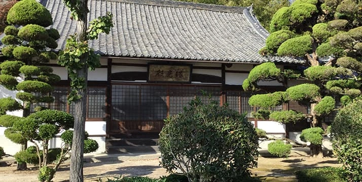 本堂